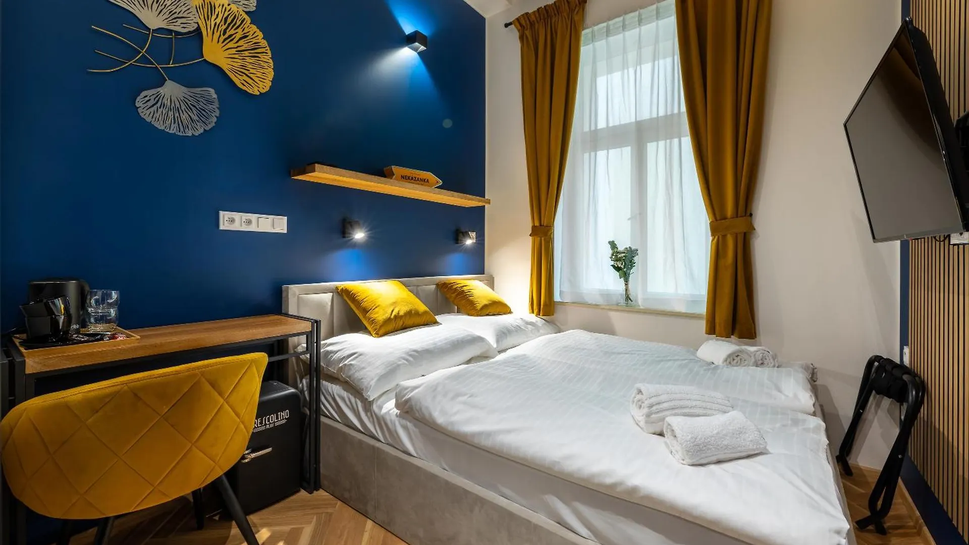 Modern Urban Room In The City Center Of Prague location